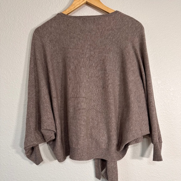 JOIE Balletcore Cropped Wrap Top Dolman Sleeves Women's - Picture 5 of 5